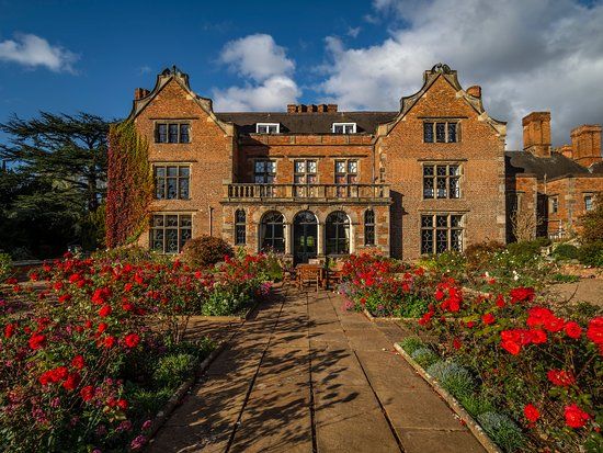 Thrumpton Hall