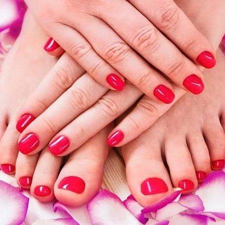 Fingertrix Hair Nails and Beauty
