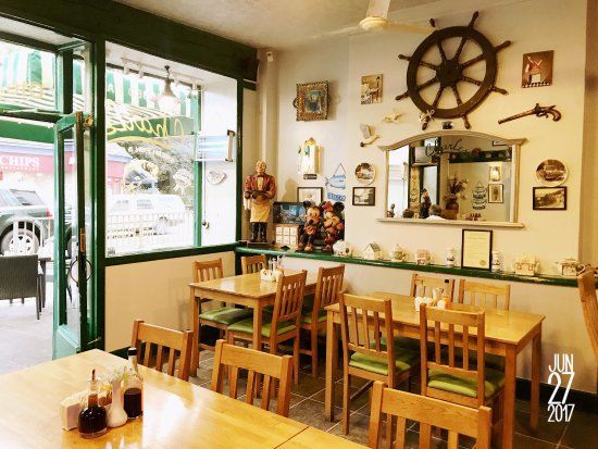 Charles Restaurant